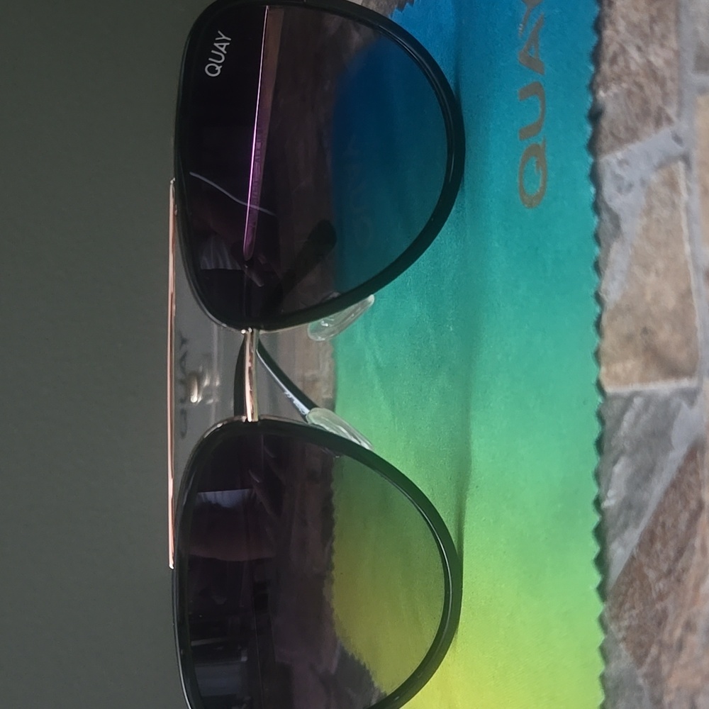 Quay Australia Black Aviator Sunglasses with Dark Lenses